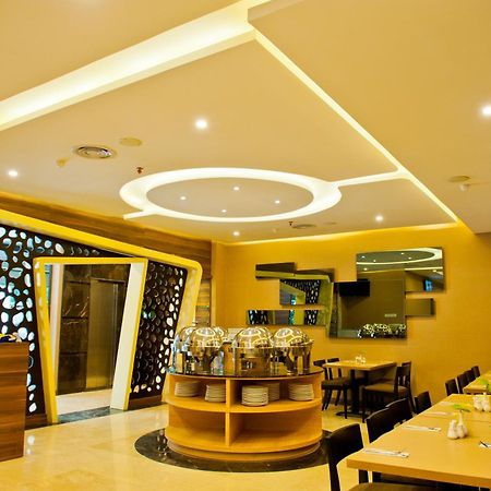 Biz Hotel Batam Nagoya Eksteriør billede