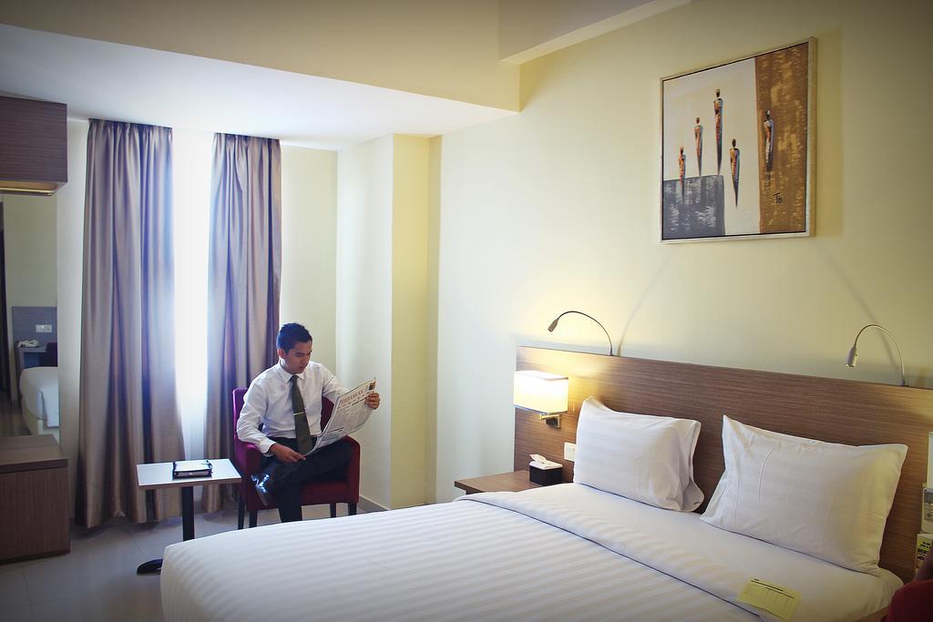 Biz Hotel Batam Nagoya Eksteriør billede