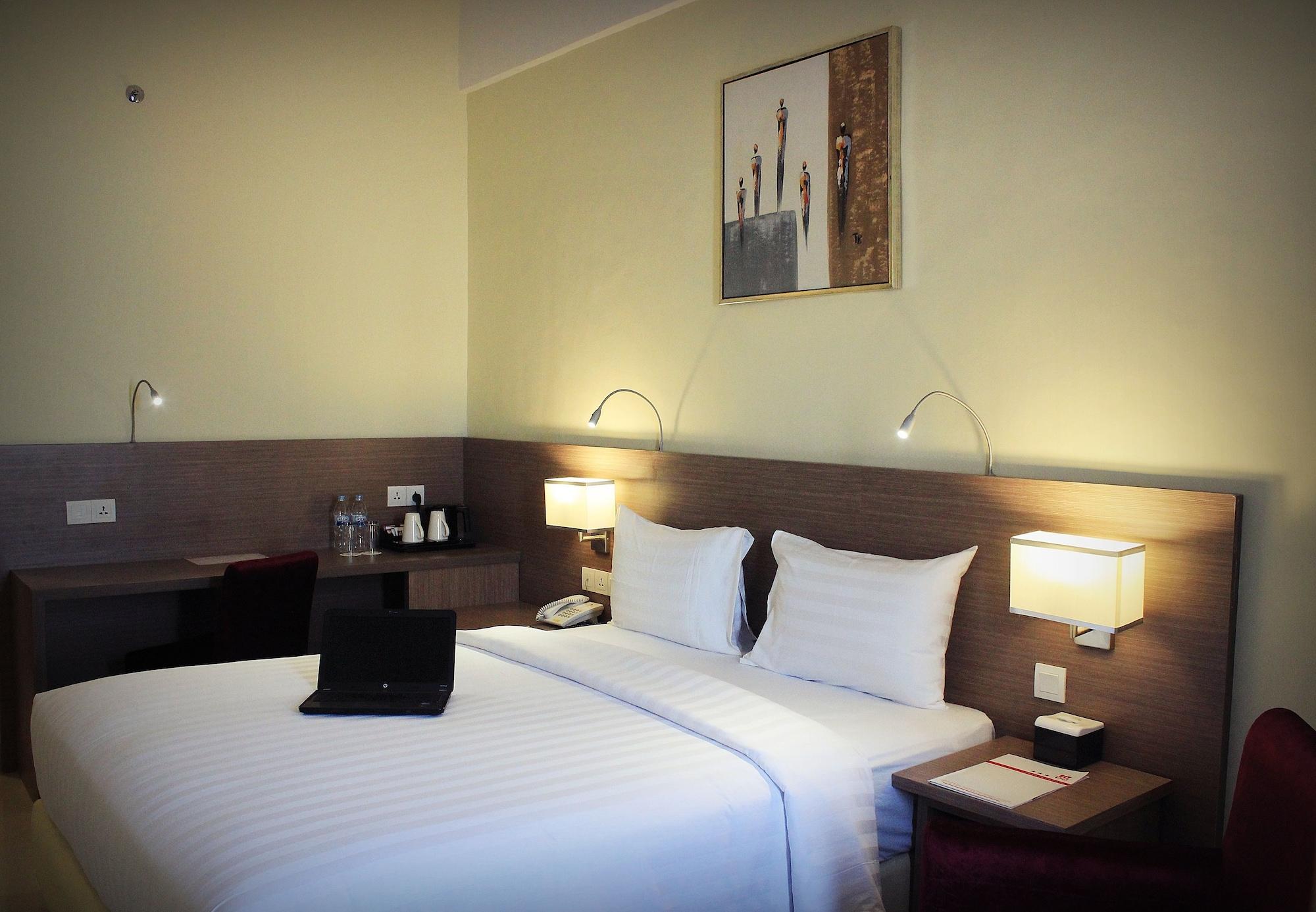 Biz Hotel Batam Nagoya Eksteriør billede