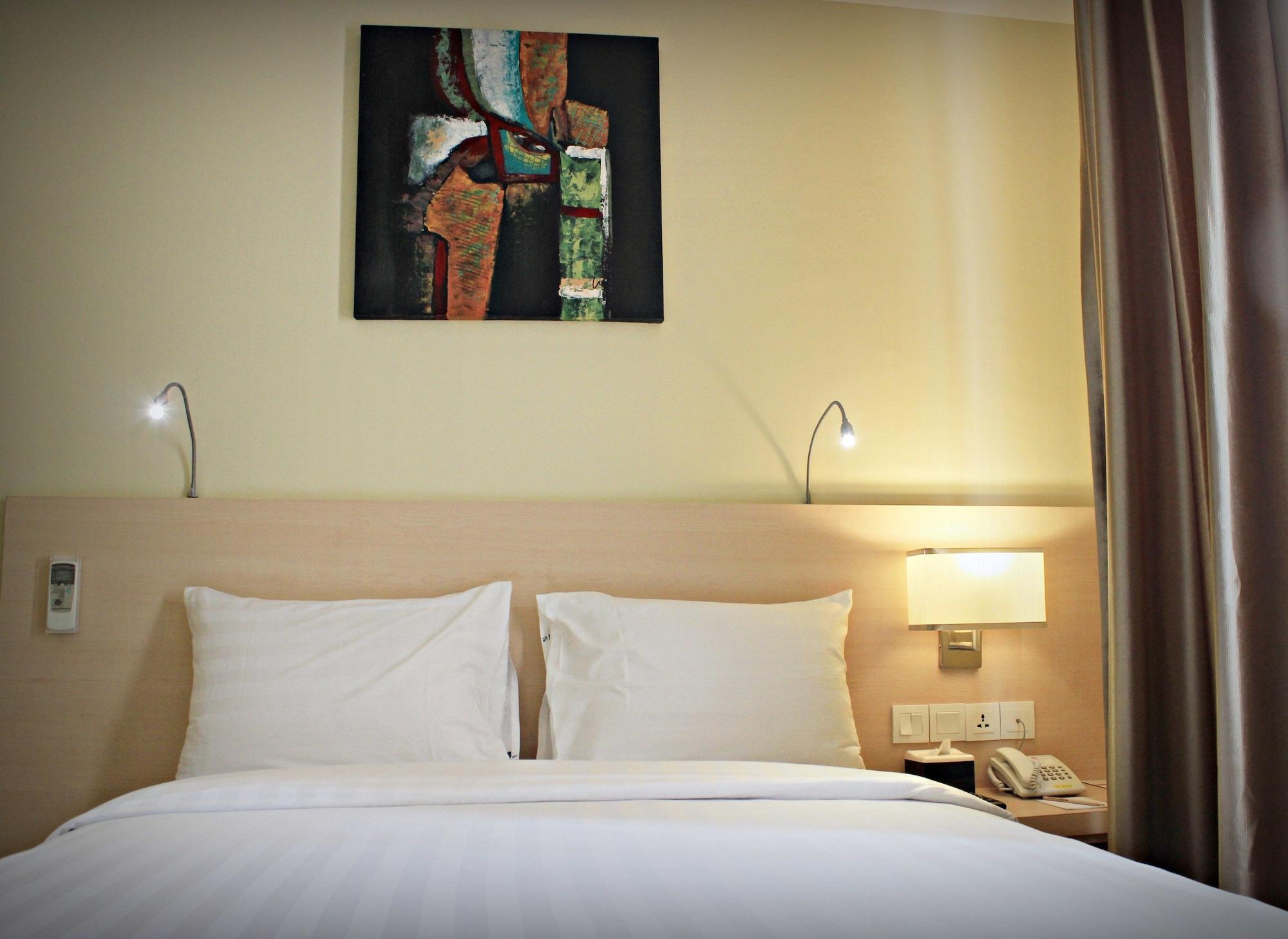Biz Hotel Batam Nagoya Eksteriør billede