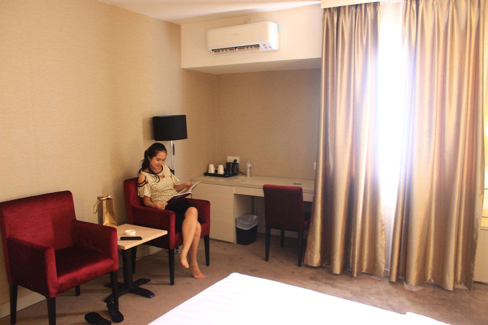 Biz Hotel Batam Nagoya Eksteriør billede