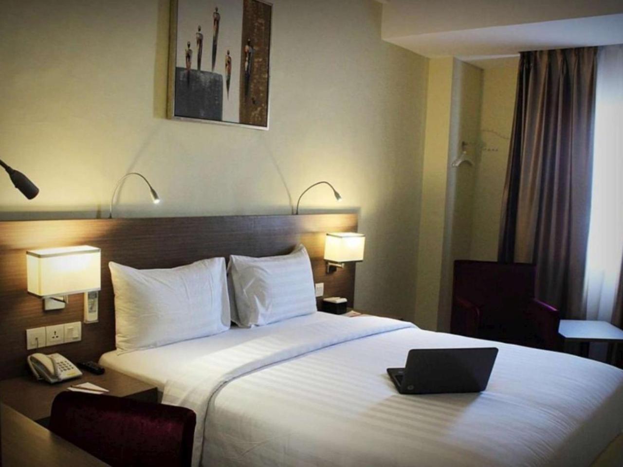 Biz Hotel Batam Nagoya Eksteriør billede